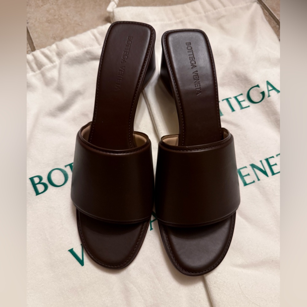 Bottega Veneta Dark Brown Leather Mules